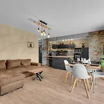 L\'Hippocrate - Charmant Appartement Avec Terrasse